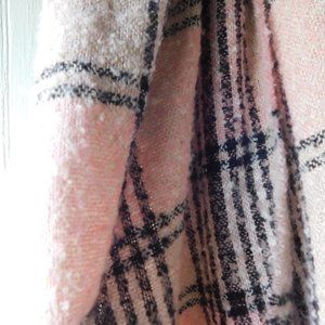 💖 Pink Plaid Cosy Fluffy Infinity Scarf